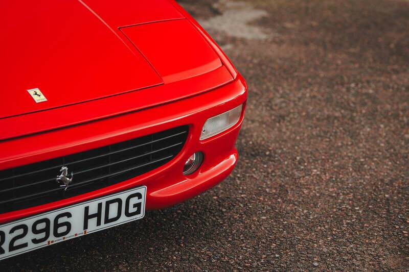 Image 25/50 de Ferrari F 355 Berlinetta (1998)
