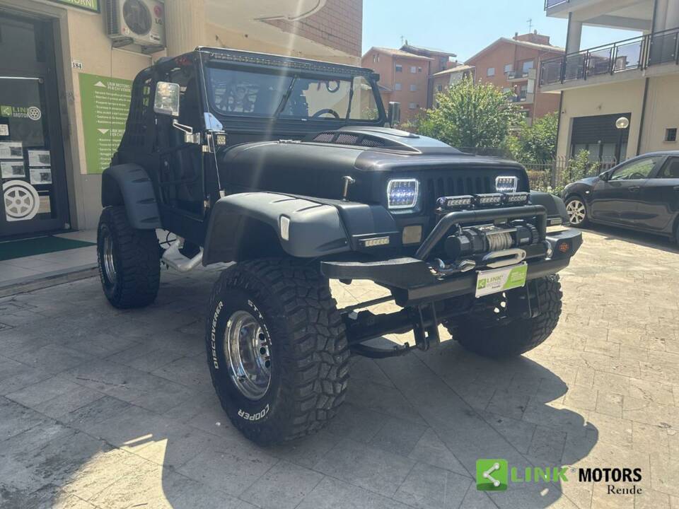 Image 9/10 of Jeep Wrangler Sport 2.5 (1996)