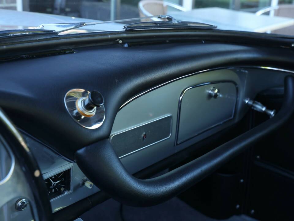Bild 31/50 von Maserati 3500 GT Touring (1961)