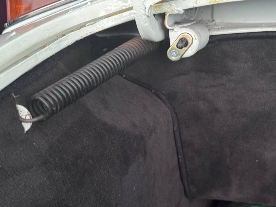 Immagine 159/165 di Citroën DS 19 Usine (1965)