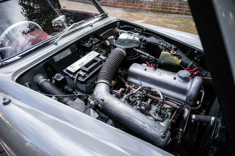 Image 24/46 of Mercedes-Benz 190 SL (1960)