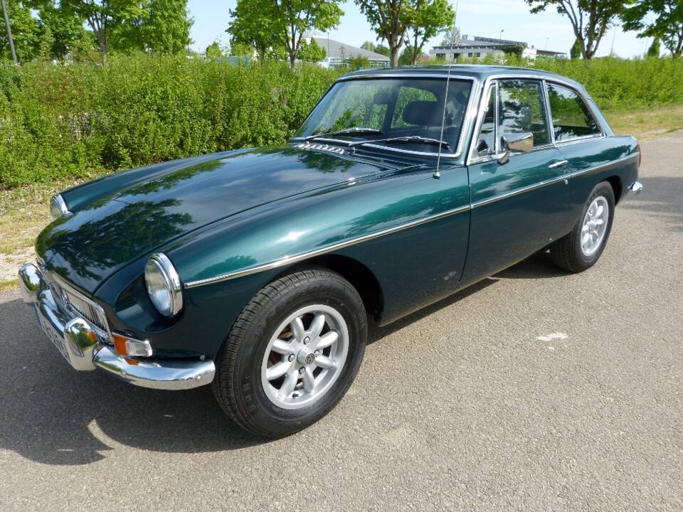 Image 1/4 de MG MGB GT (1976)