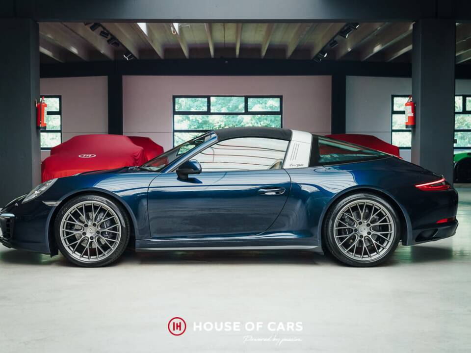 Immagine 10/25 di Porsche 911 Targa 4 (2016)