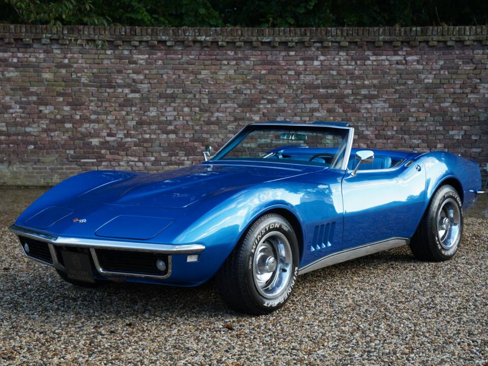 Image 28/50 of Chevrolet Corvette Stingray (1968)