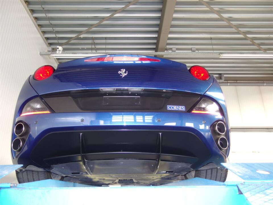 Bild 94/99 von Ferrari California (2009)