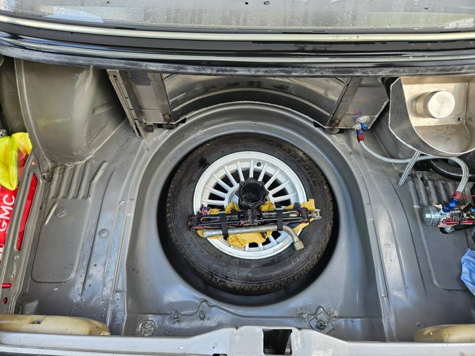 Image 11/64 of BMW 320&#x2F;4 (1977)