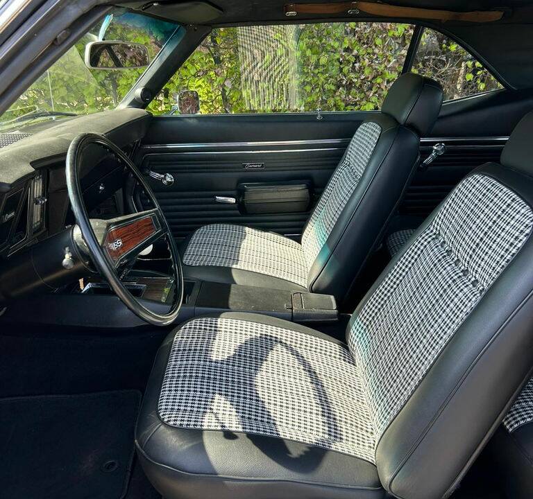 Image 8/8 of Chevrolet Camaro SS (1969)