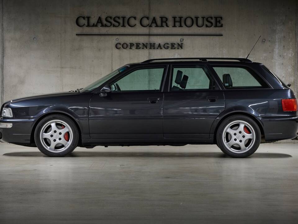 Image 69/99 of Audi RS2 Avant (1994)