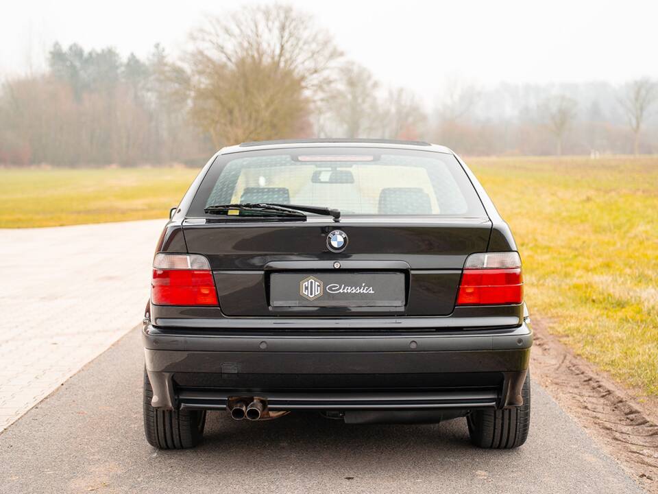 Bild 7/47 von BMW 323ti Compact (1998)