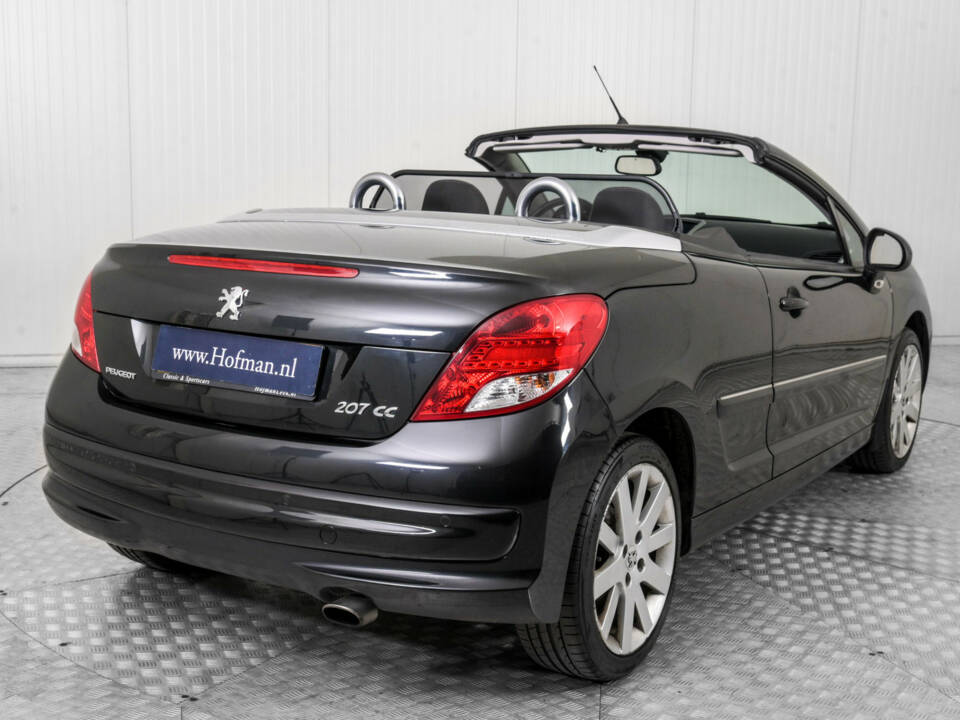 Afbeelding 19/47 van Peugeot 207 CC 1.6 VTi (2011)