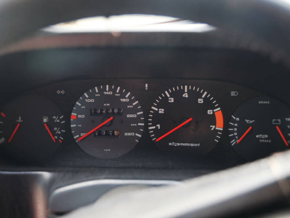 Image 40/52 of Porsche 928 S (1980)