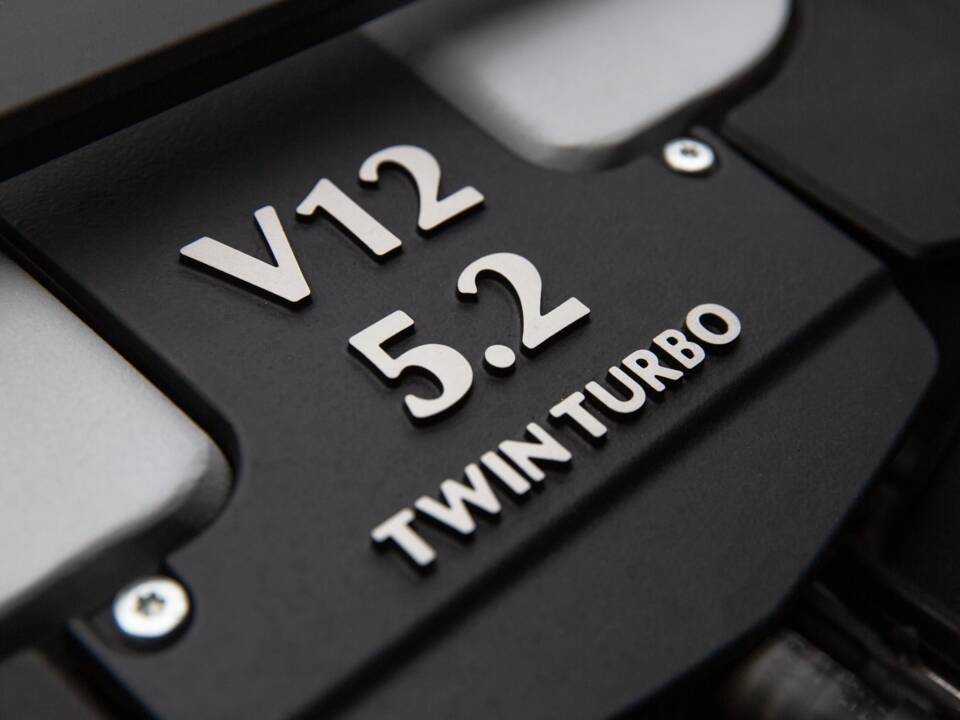 Immagine 7/84 di Aston Martin DBS 770 Ultimate Volante (2023)