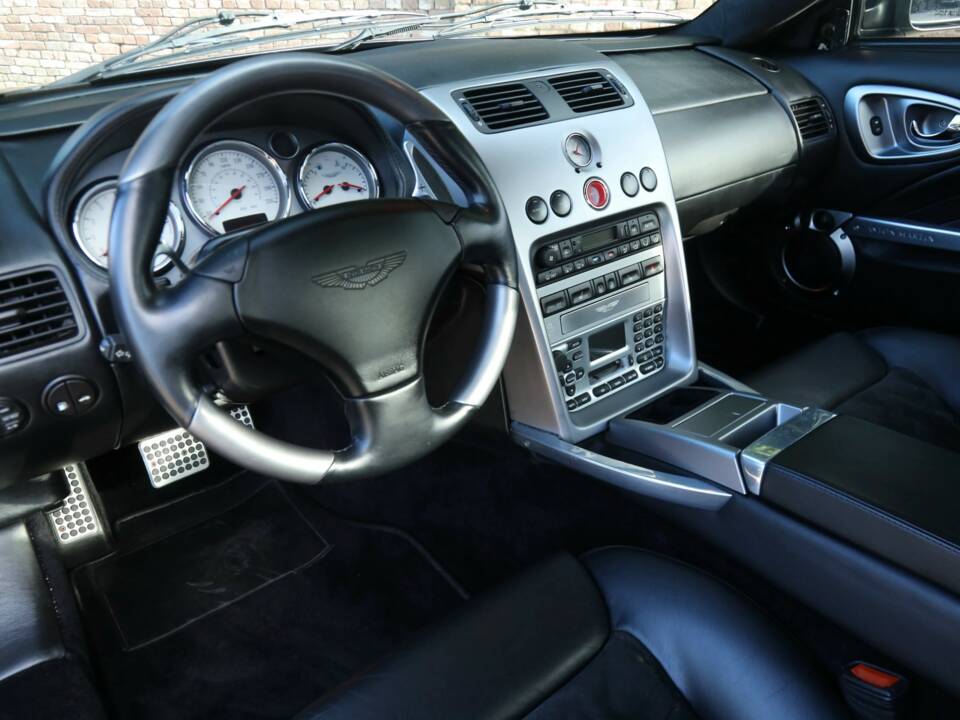 Afbeelding 19/50 van Aston Martin V12 Vanquish (2003)