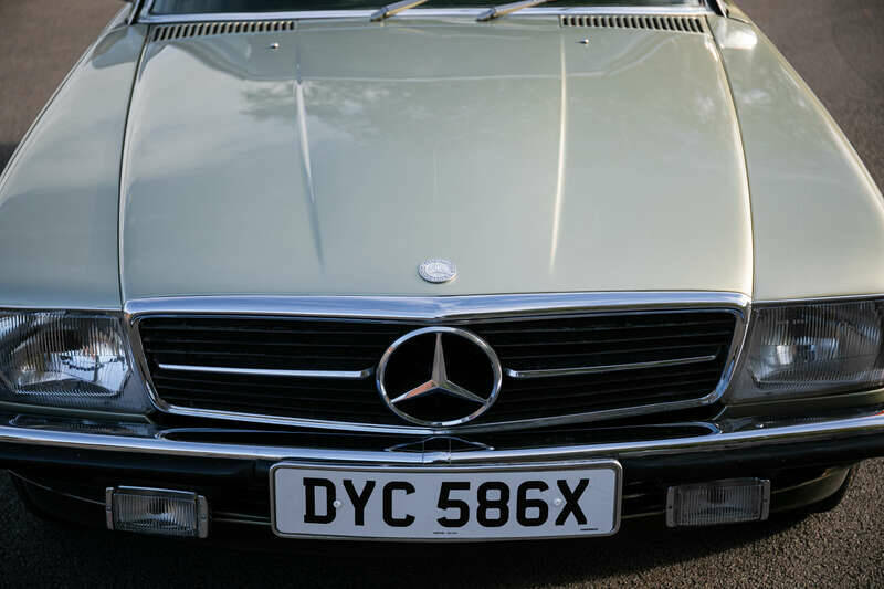 Image 38/43 de Mercedes-Benz 280 SL (1982)