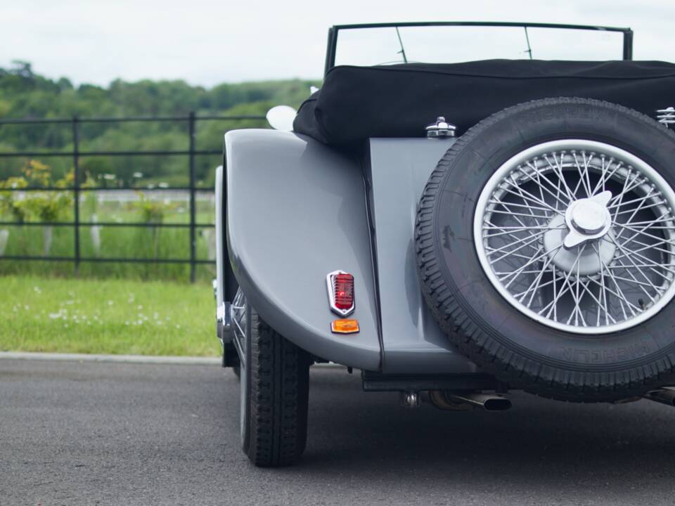 Image 84/98 of Jaguar SS 100  3.5 Litre (1938)