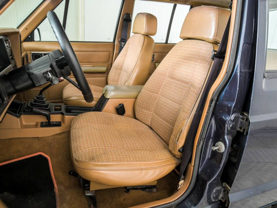 Bild 28/50 von Jeep Cherokee 2.8L V6 (1986)