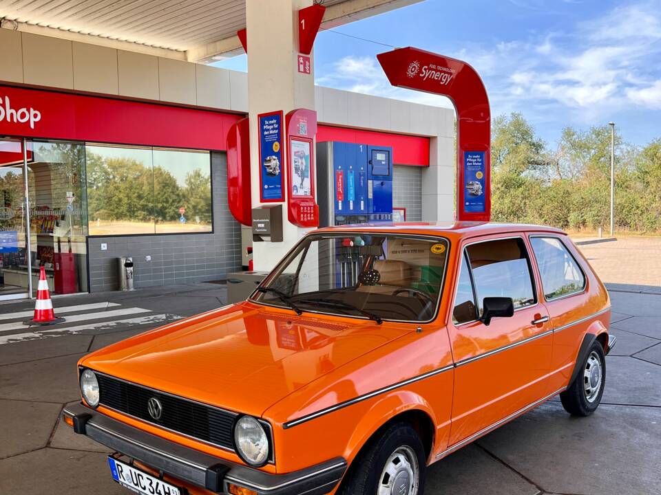 Imagen 10/12 de Volkswagen Golf Mk I 1.1 (1982)