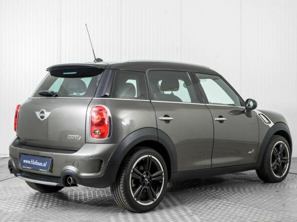 Immagine 2/50 di Mini Cooper S Countryman ALL4 (2010)