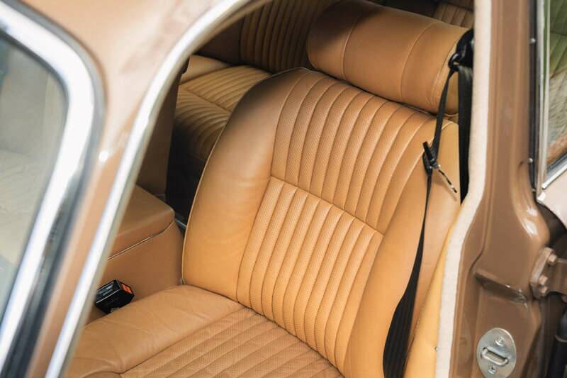 Image 19/50 of Jaguar XJ 12 (1972)