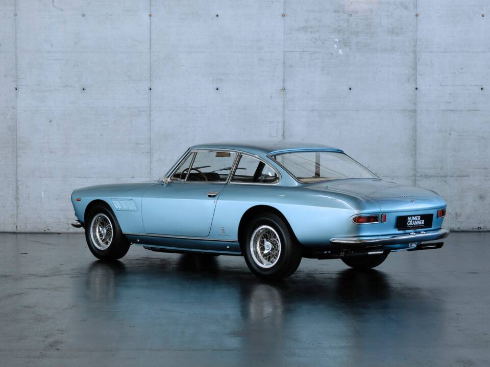 Image 5/50 of Ferrari 330 GT 2+2 (1964)