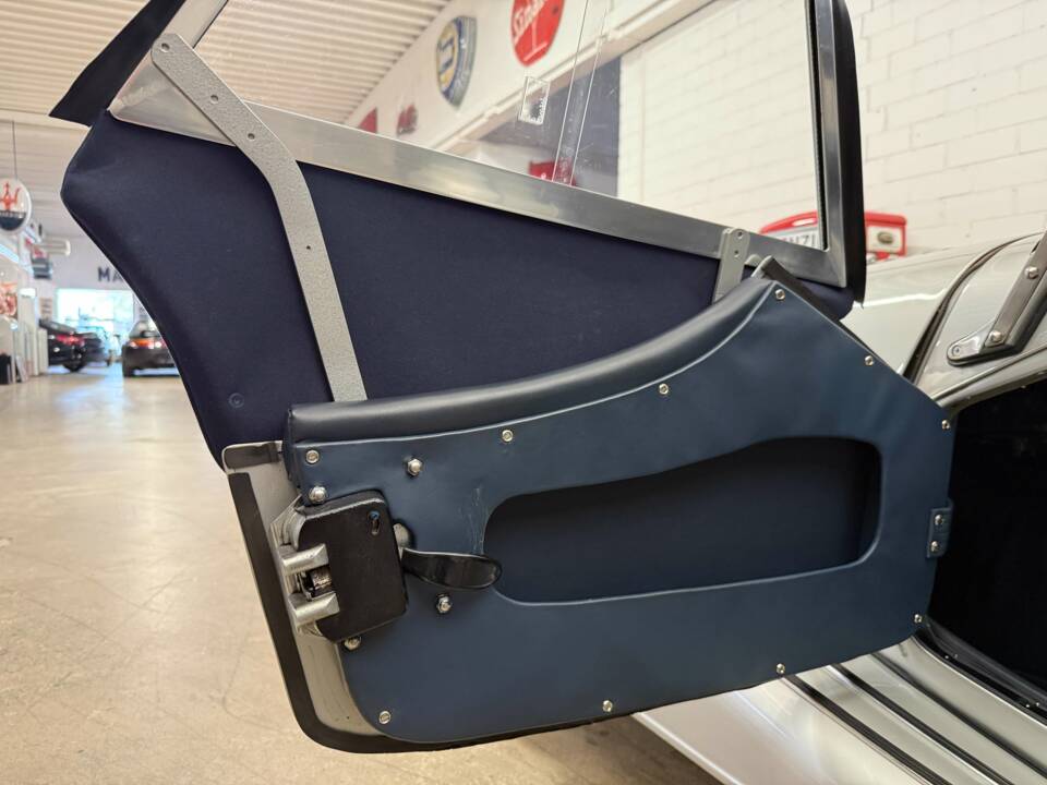 Immagine 6/22 di Morgan Plus 8 (1999)