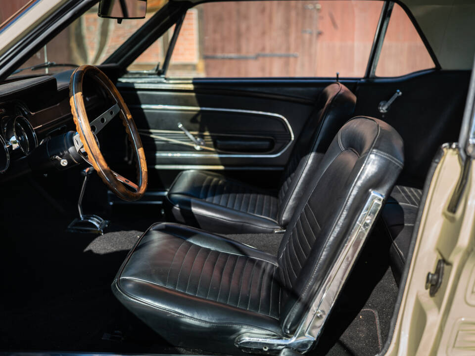 Image 21/36 of Ford Mustang 289 (1967)