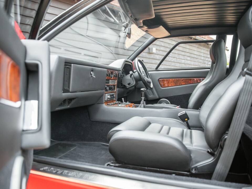 Bild 46/50 von Aston Martin V8 Zagato Vantage (1988)