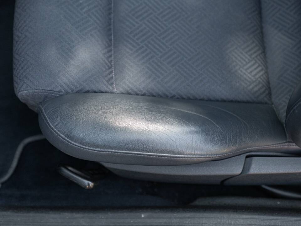 Afbeelding 43/50 van Audi Cabriolet 2.0 E (1997)
