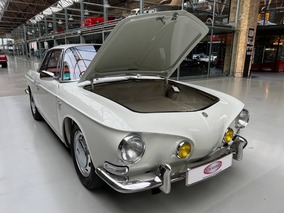Image 29/37 of Volkswagen Karmann Ghia 1600 L (1968)