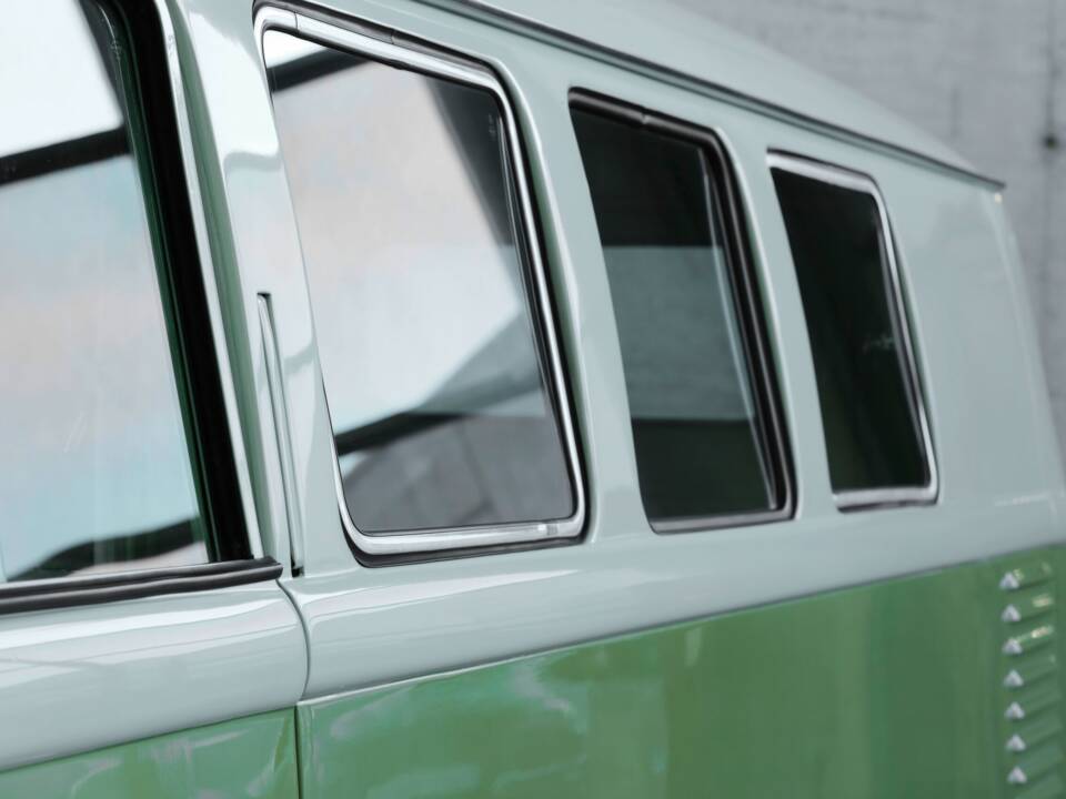 Image 44/47 of Volkswagen T1 minibus (1961)