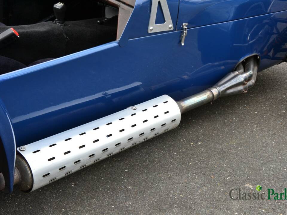 Image 37/39 of Donkervoort S8 (1984)