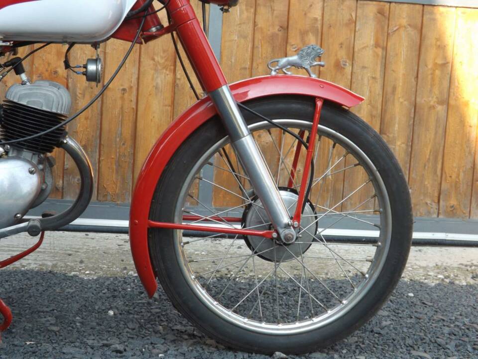 Image 8/50 of Benelli Leoncino 2T (1959)