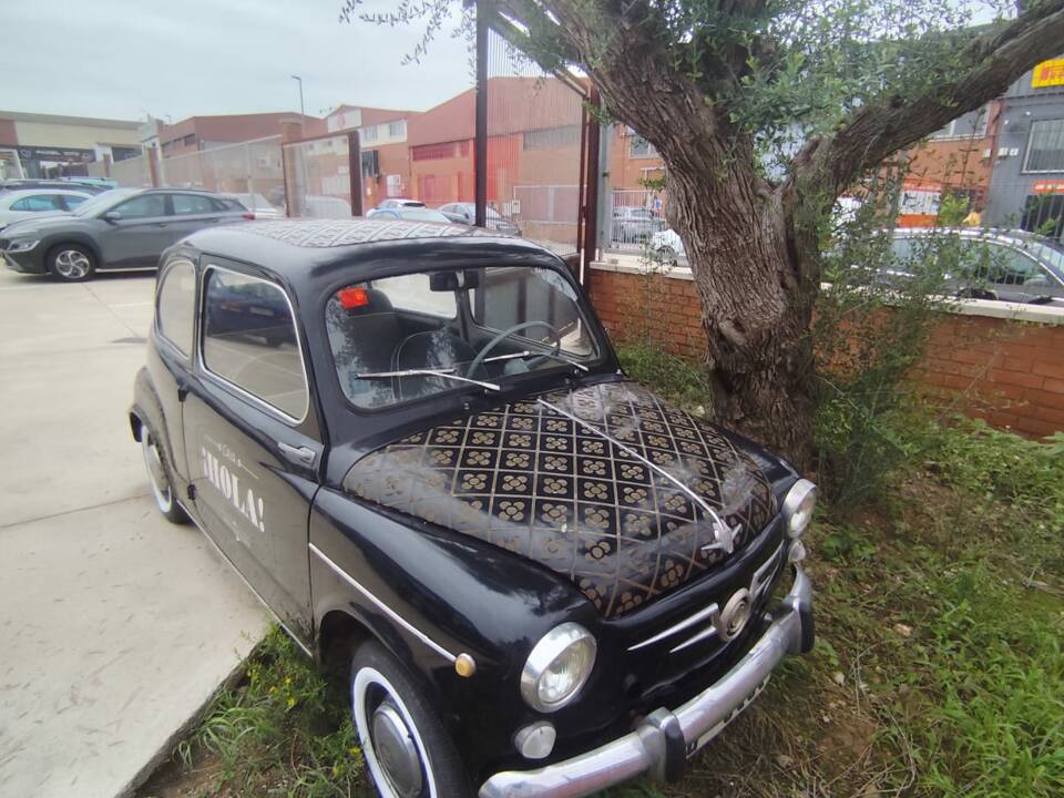 Bild 2/9 von SEAT 600 D (1965)