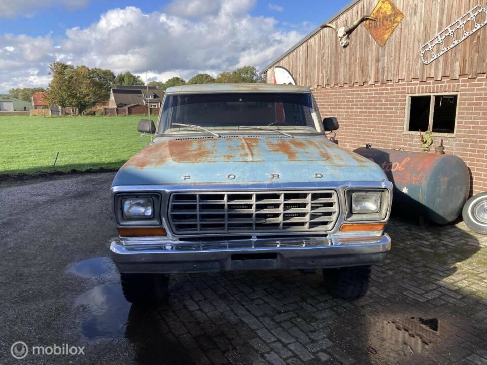 Image 33/44 of Ford F-250 (1978)