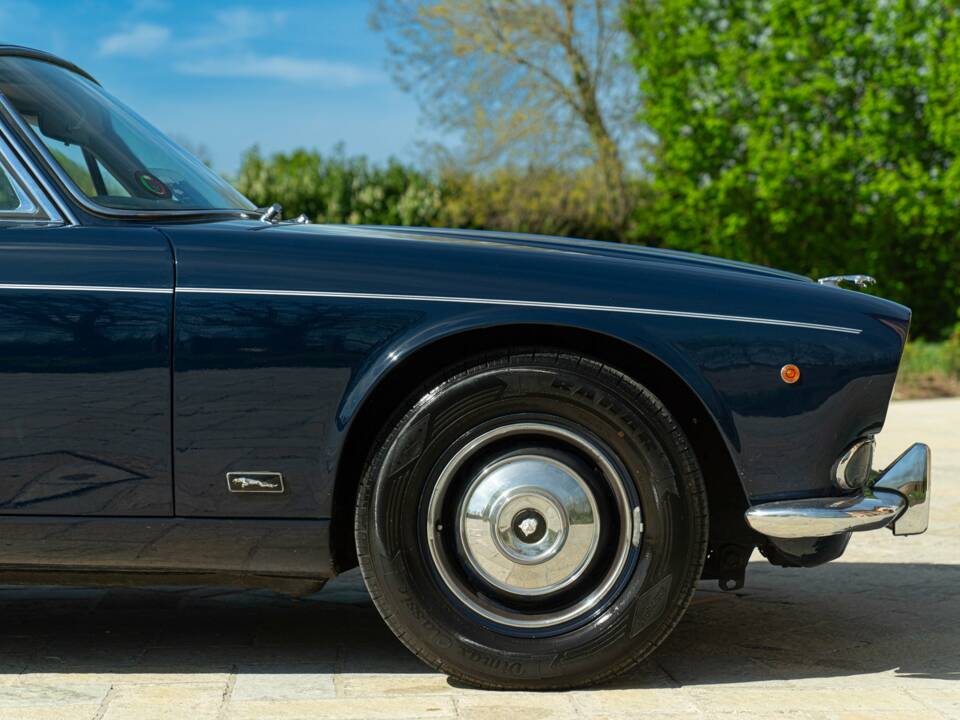 Image 22/50 de Jaguar XJ 6 4.2 (1972)