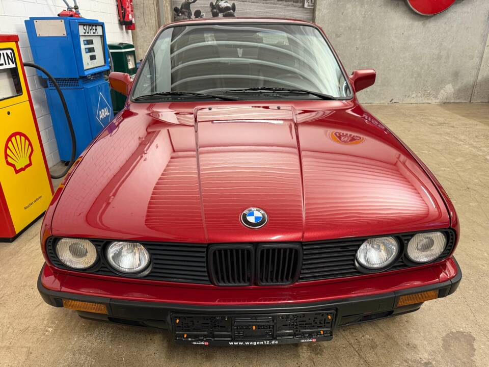 Imagen 4/19 de BMW 325i (1986)