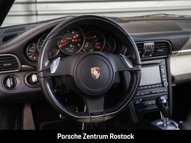 Immagine 6/26 di Porsche 911 Carrera (2011)