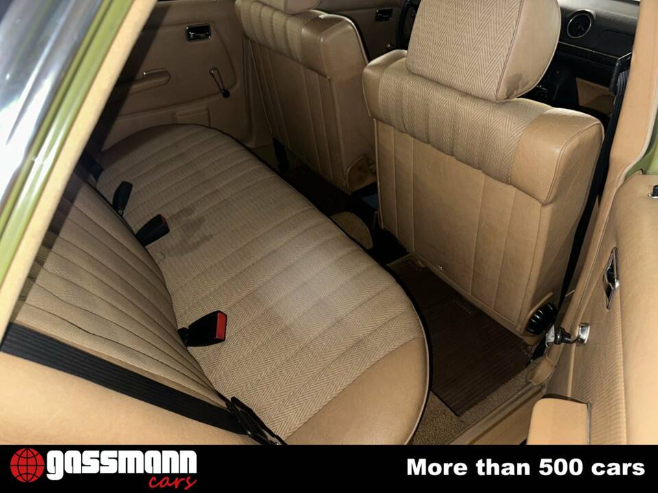 Bild 14/15 von Mercedes-Benz 200 D (1982)