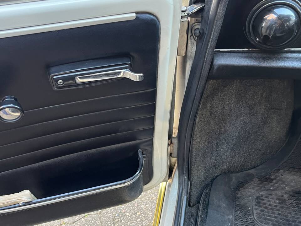 Bild 62/90 von Innocenti Mini 1001 Export (1975)