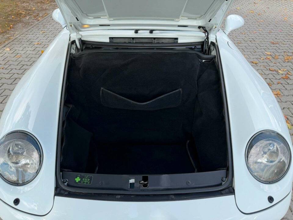 Bild 27/40 von Porsche 911 Carrera (1993)