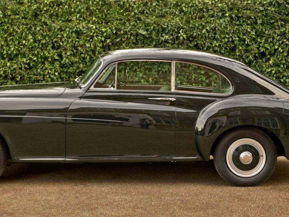 Immagine 7/50 di Bentley R-Type Continental (1954)