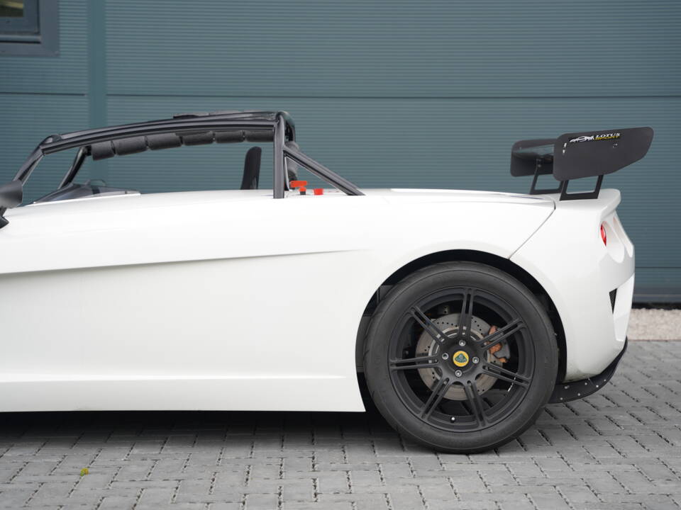 Image 10/50 of Lotus 2-Eleven GT4 (2009)