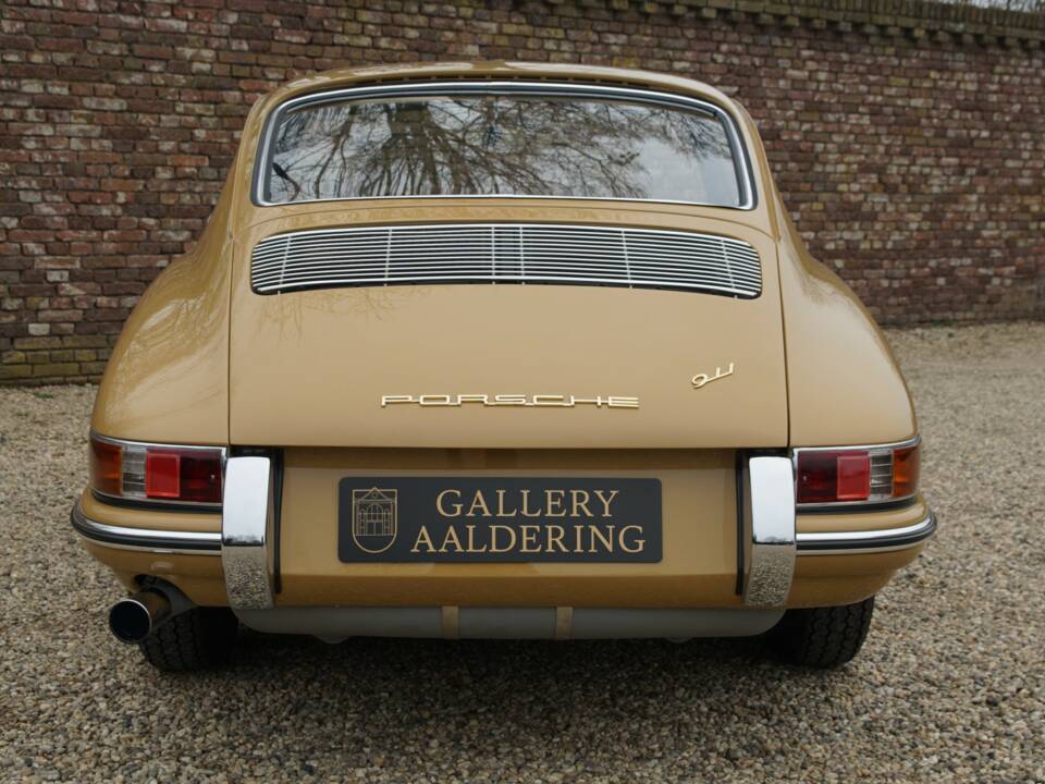Immagine 6/50 di Porsche 911 2.0 (1965)