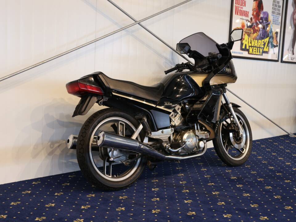 Bild 4/22 von Yamaha XZ 550 (1984)