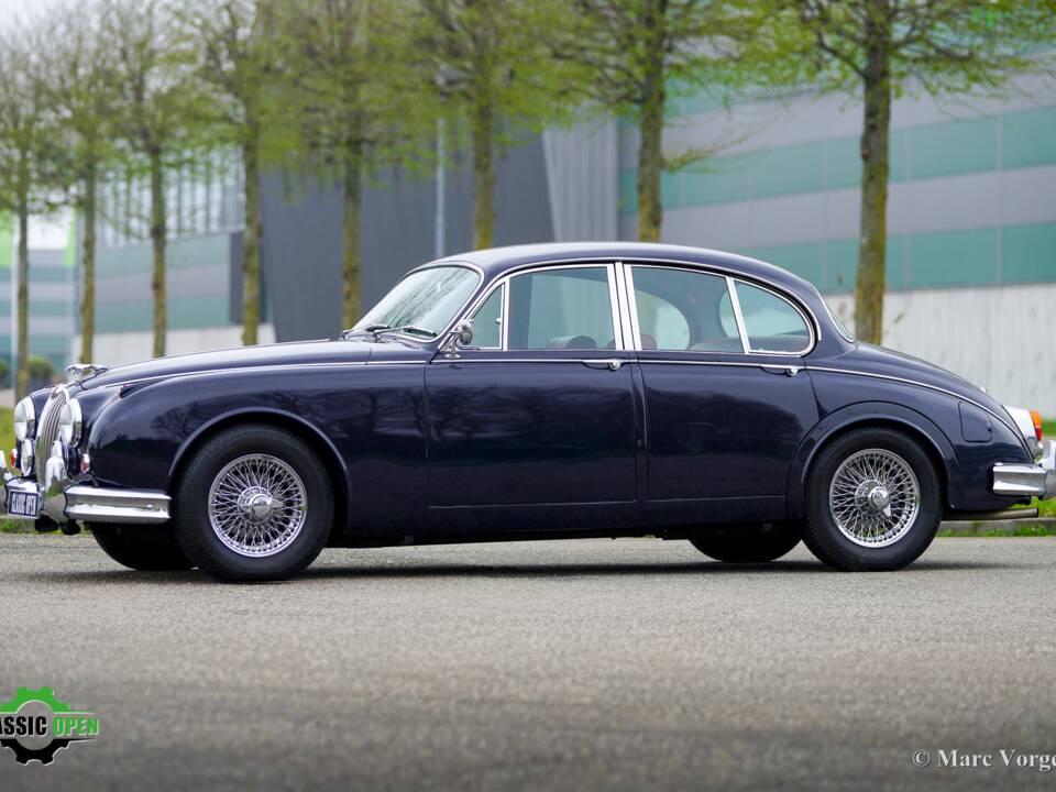 Image 23/42 of Jaguar Mk II 3.8 (1963)