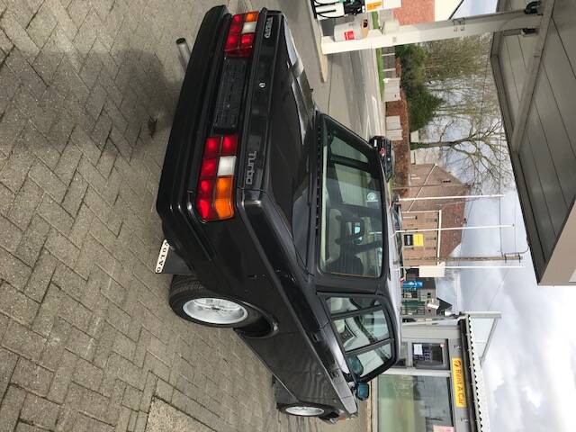 Image 3/29 of Volvo 240 Turbo (1983)