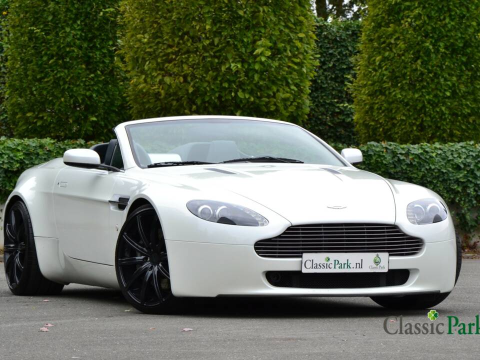 Image 18/50 of Aston Martin V8 Vantage (2007)