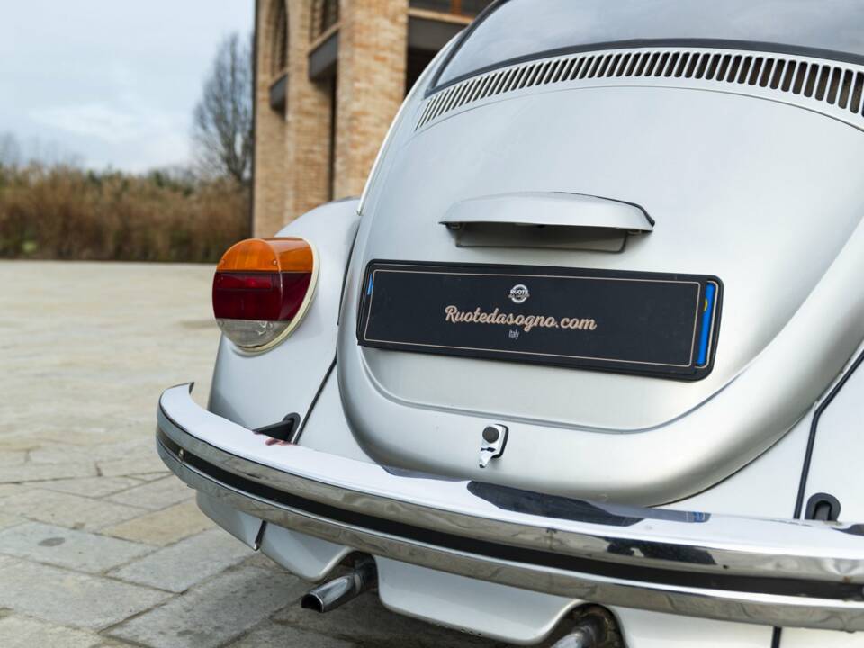 Image 12/49 of Volkswagen Beetle 1200 L (1982)