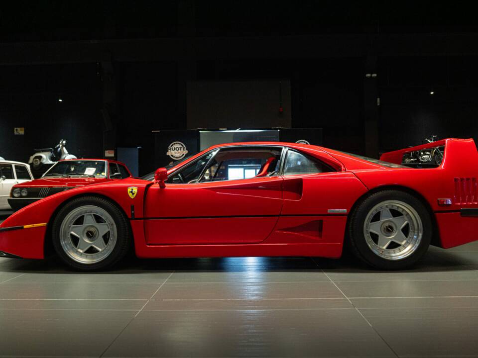Bild 5/50 von Ferrari F 40 (1991)