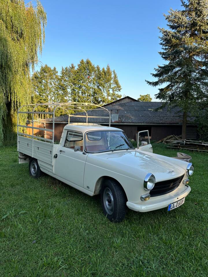 Immagine 4/19 di Peugeot 404 Camionnette Bâchée (1976)